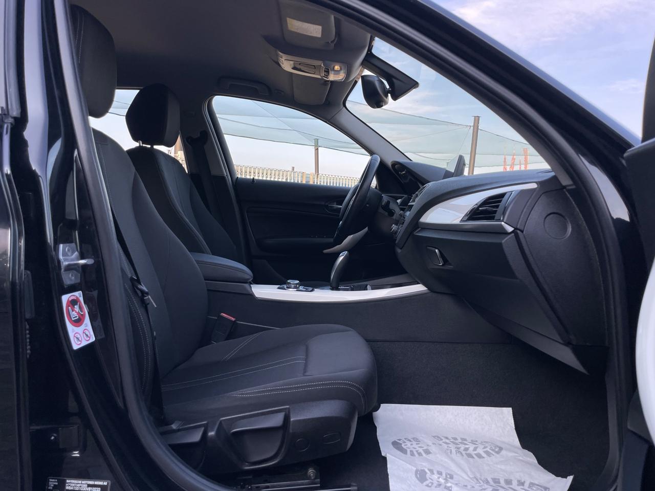 Bmw 118 118d 5p. Urban