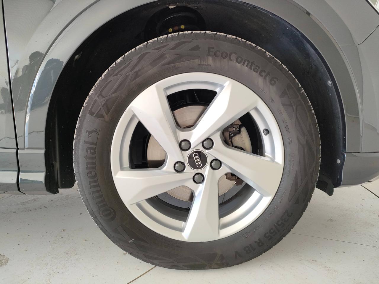 AUDI Q3 II 2018 - Q3 35 2.0 tdi Business Advanced quattro s-tronic