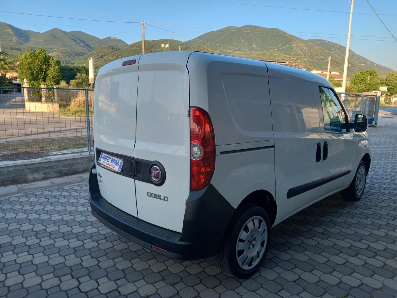 Fiat Doblo CARGO M-JET PORTA LATERALE *128.000 KM* AUTOCARRO