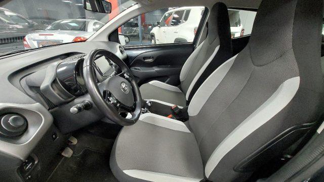 TOYOTA Aygo 1.0 VVT-i 69 CV 5 porte x-wave MMT