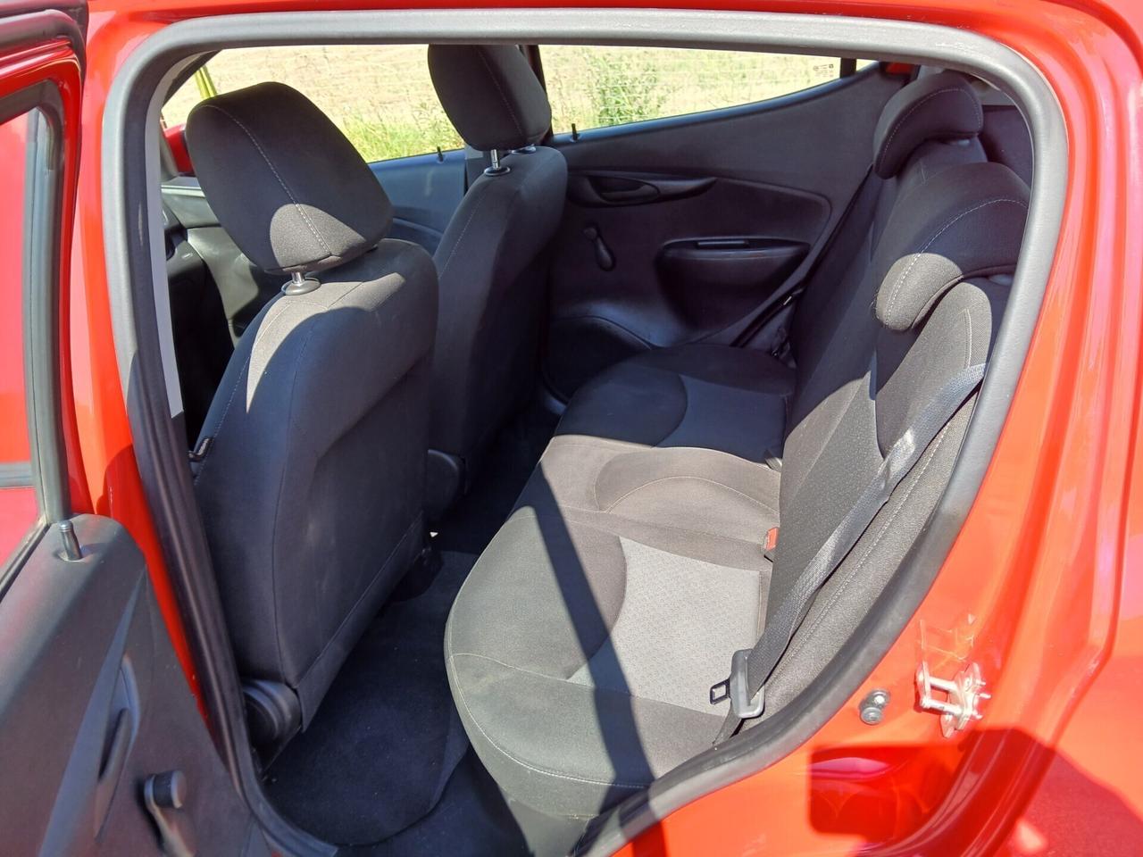 Opel Karl 1.0 75 CV anno 2015 modello full optiona