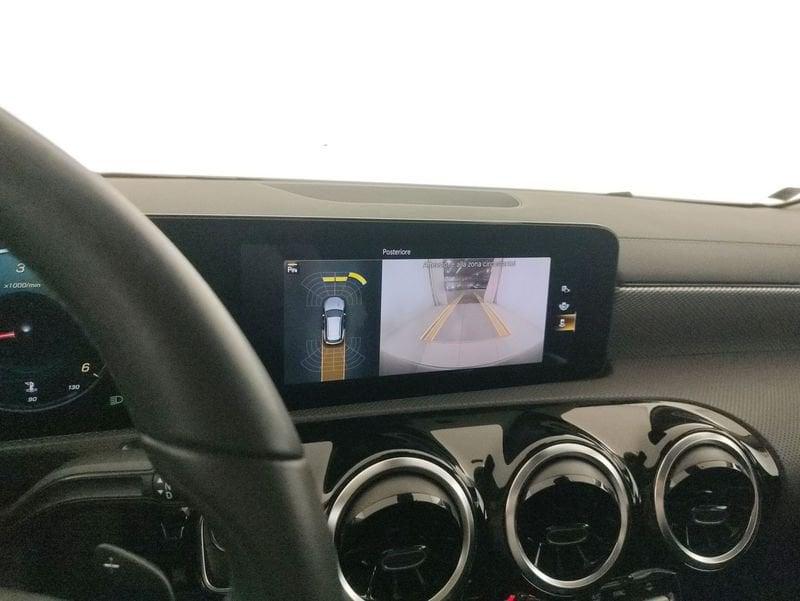 Mercedes-Benz CLA Shooting Brake 180 d Sport auto