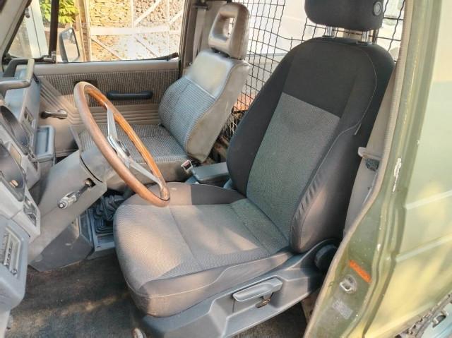 Mitsubishi Pajero Pajero 2.4 td Base Metal Top