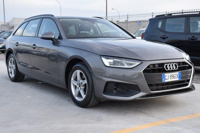 AUDI A4 Avant 35 TFSI S tronic Business *NAVIGATORE*