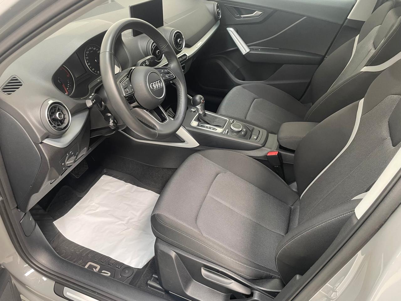 Audi Q2 1.6 116 CV 30 TDI S tronic Identity Black