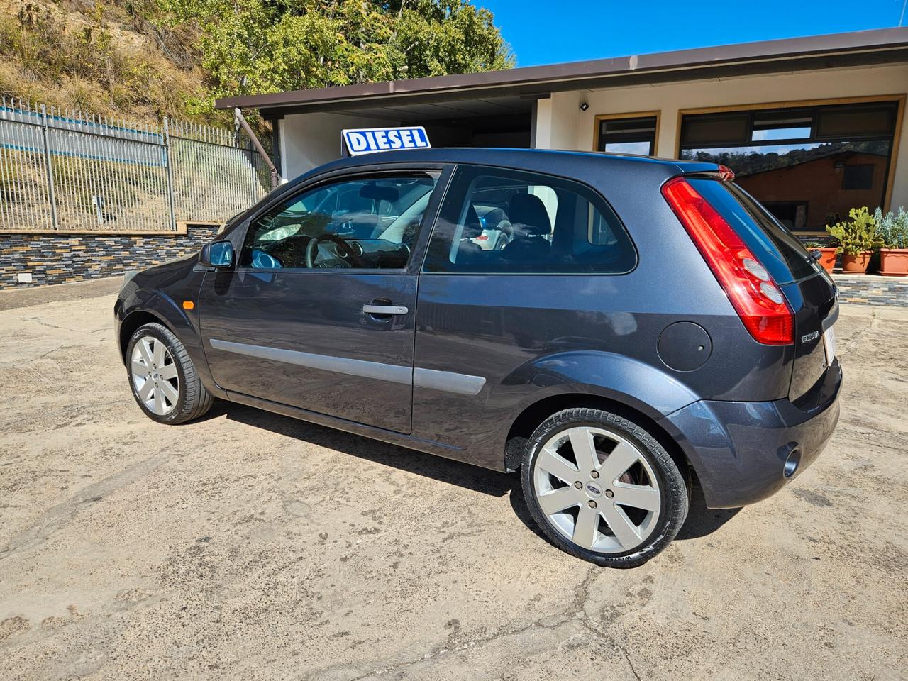 Ford Fiesta 1.4 TDCi 3p. Titanium