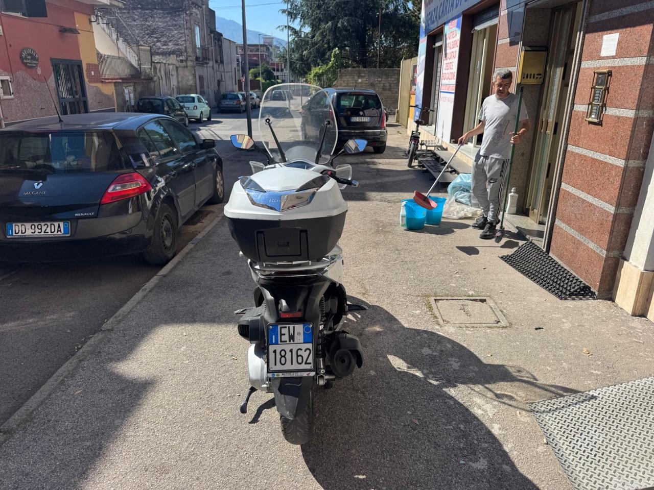 Honda SH 350 Sport