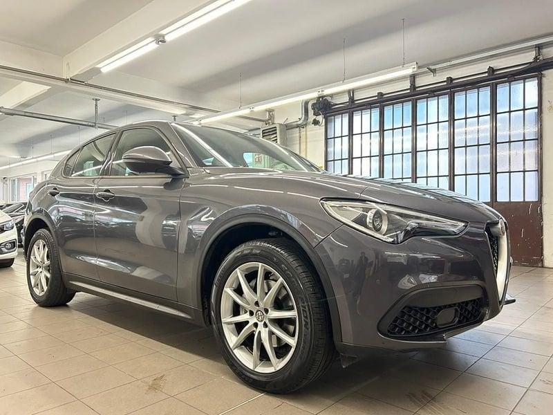 Alfa Romeo Stelvio 2.0 Turbo 200 CV AT8 Q4 Executive