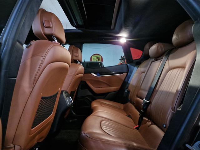 MASERATI Levante 3000 V6 CV.250 TETTO+21'+ UNIPROPR