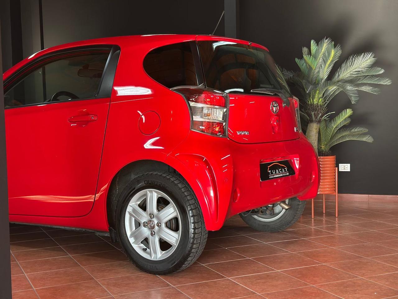 Toyota iQ 1.0 #11374