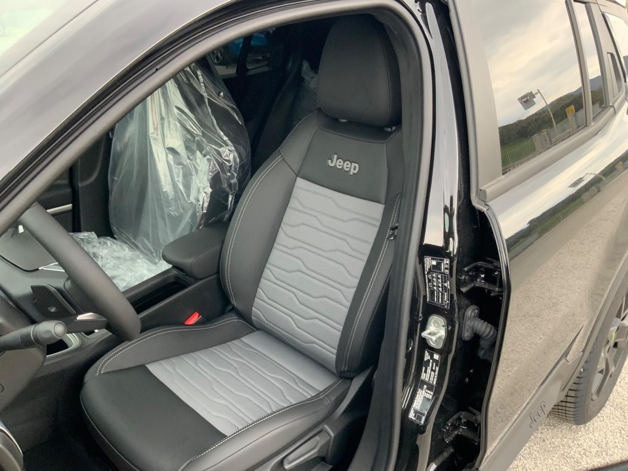 Jeep Avenger 1.2 Turbo 136 CV MHEV 4xe Upland