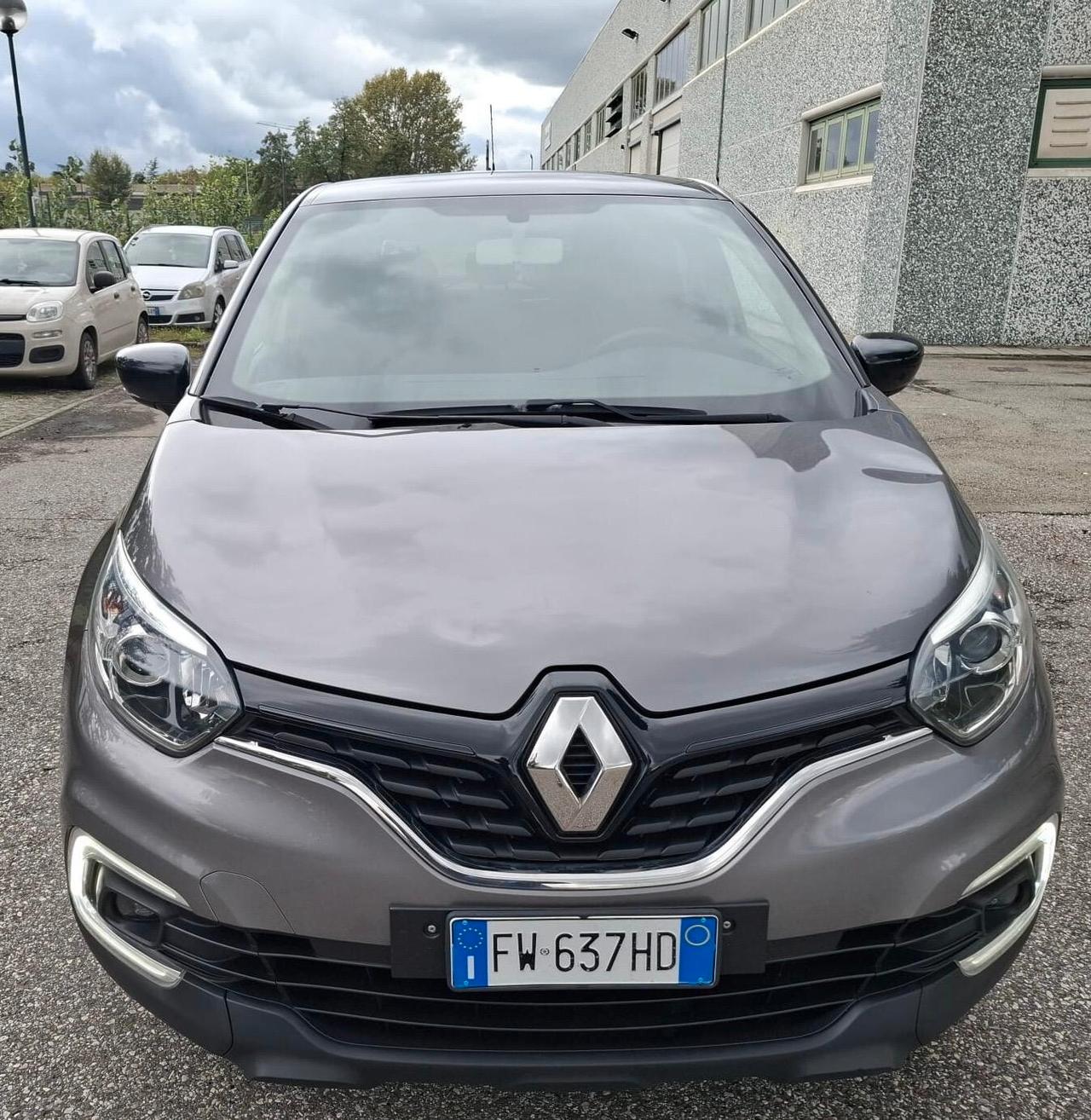 RENAULT CAPTUR NEOPATENTATI