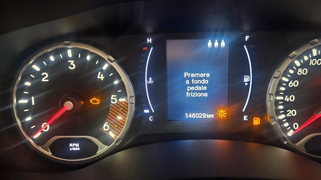 Jeep Renegade 1.6 Mjt 120 CV Longitude