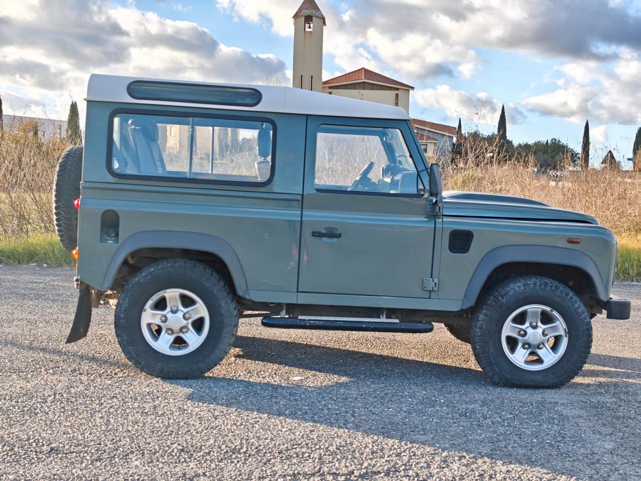 Land Rover Defender 90 2.4 TD4 Pick Up E