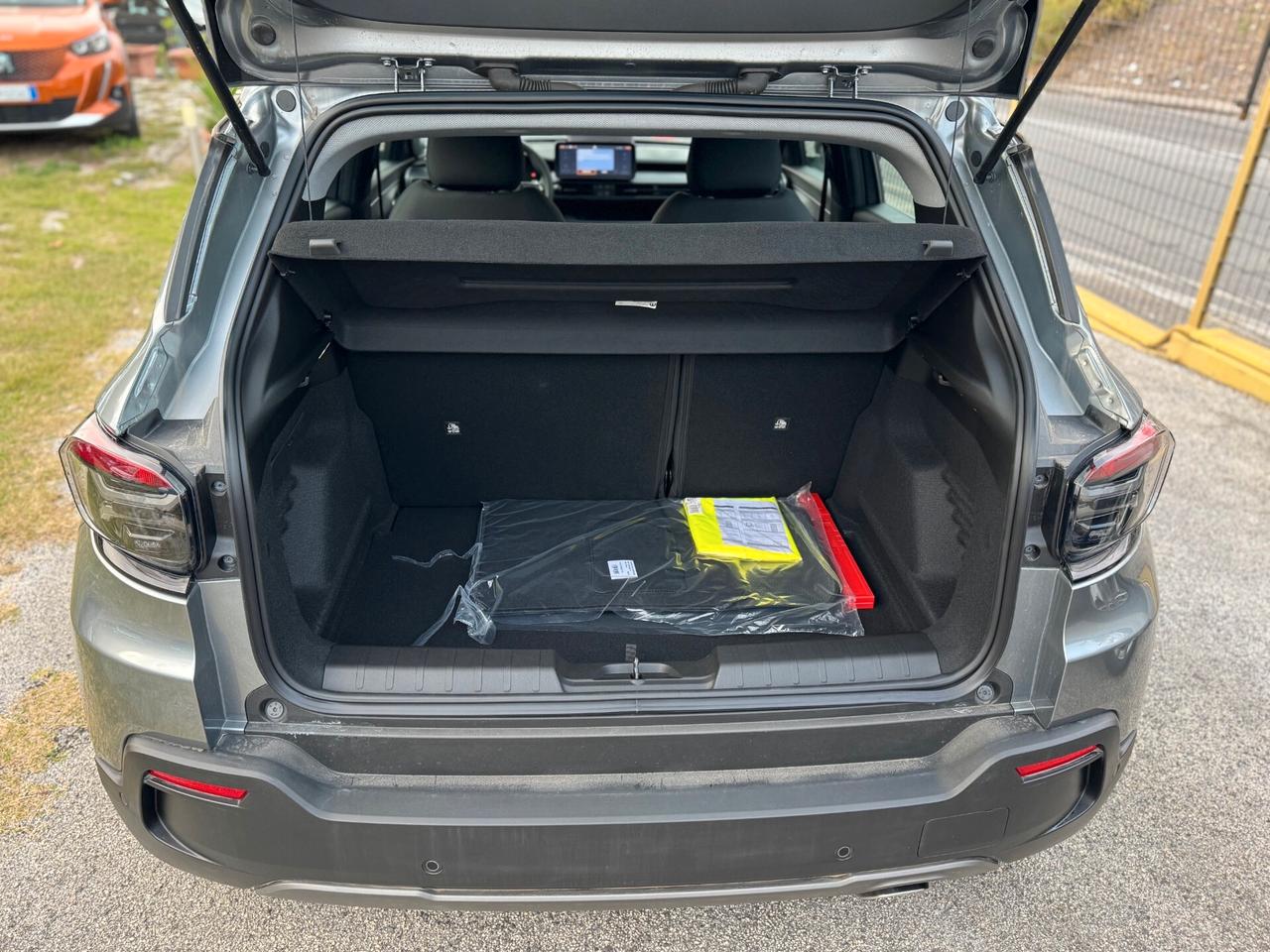 Jeep Avenger 1.2 Turbo 100cv MHEV Longitude