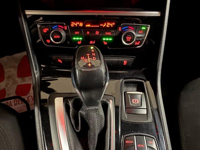 BMW 220 i Active Tourer Advantage