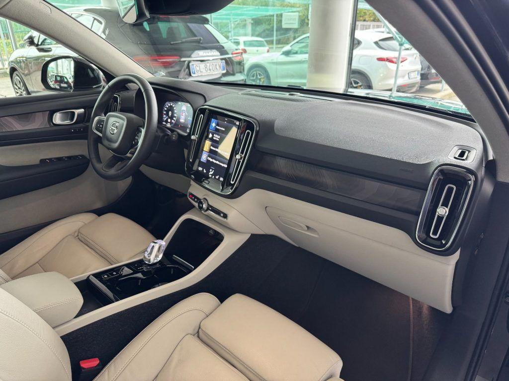 VOLVO XC40 T5 Recharge Plug-in Hybrid aut. Plus Bright