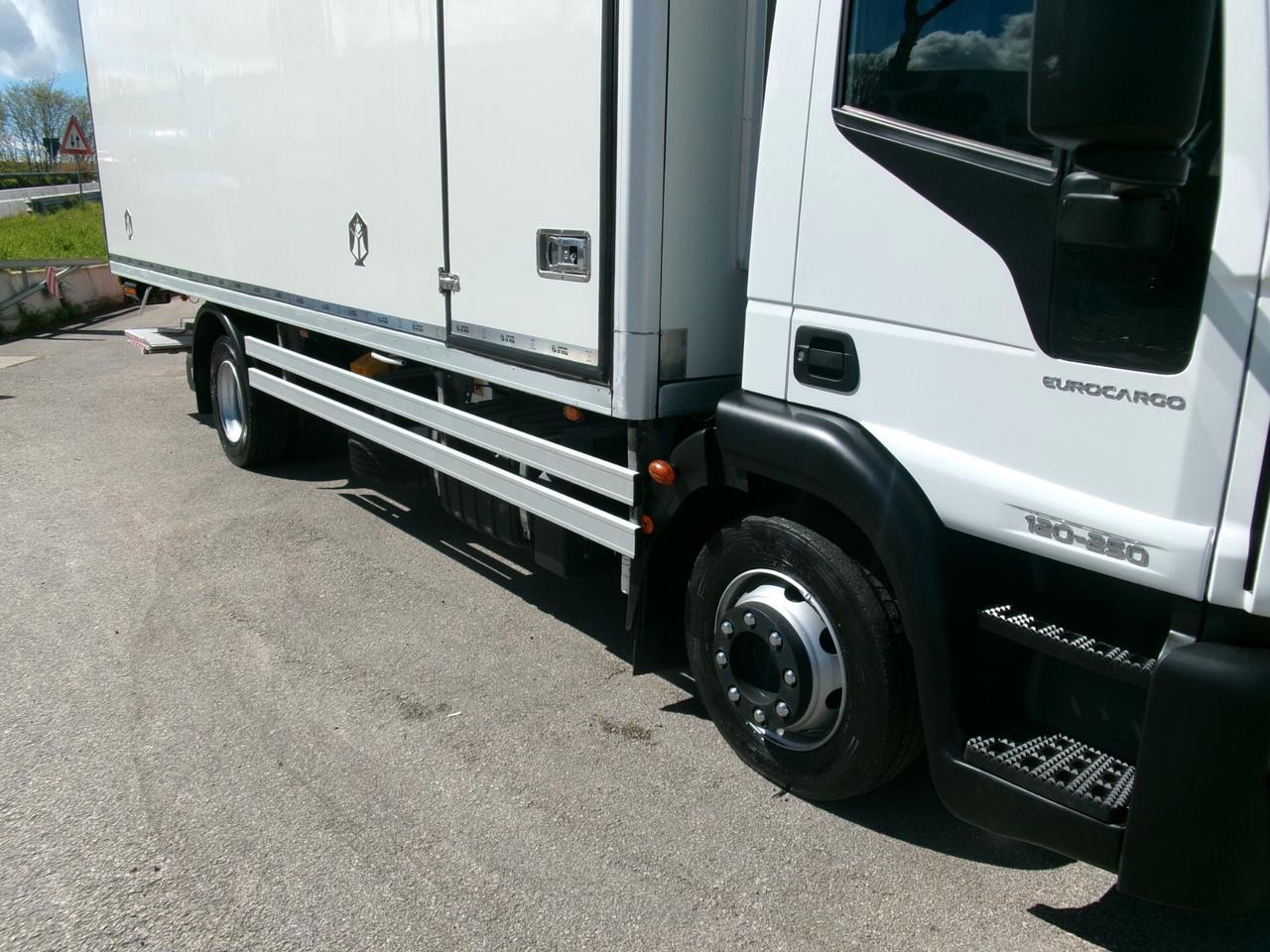 Iveco EUROCARGO 120/25 E6 FRIGO+PEDANA FRC 09/28