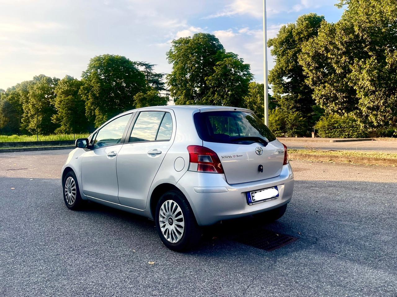 Toyota Yaris 1.3 5 porte Sol