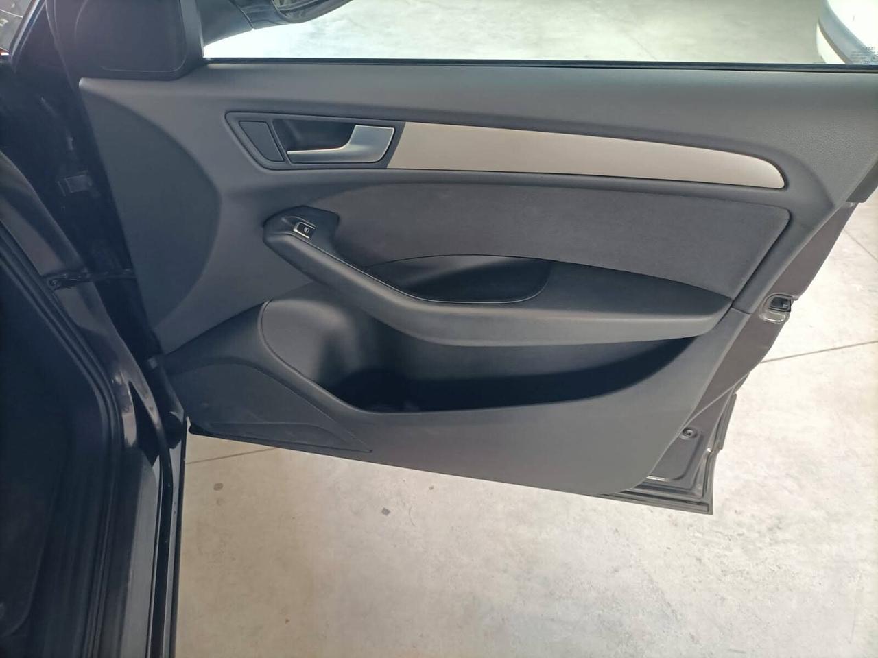 Audi Q5 2.0 TDI 177CV quattro S tronic Business 12/2012