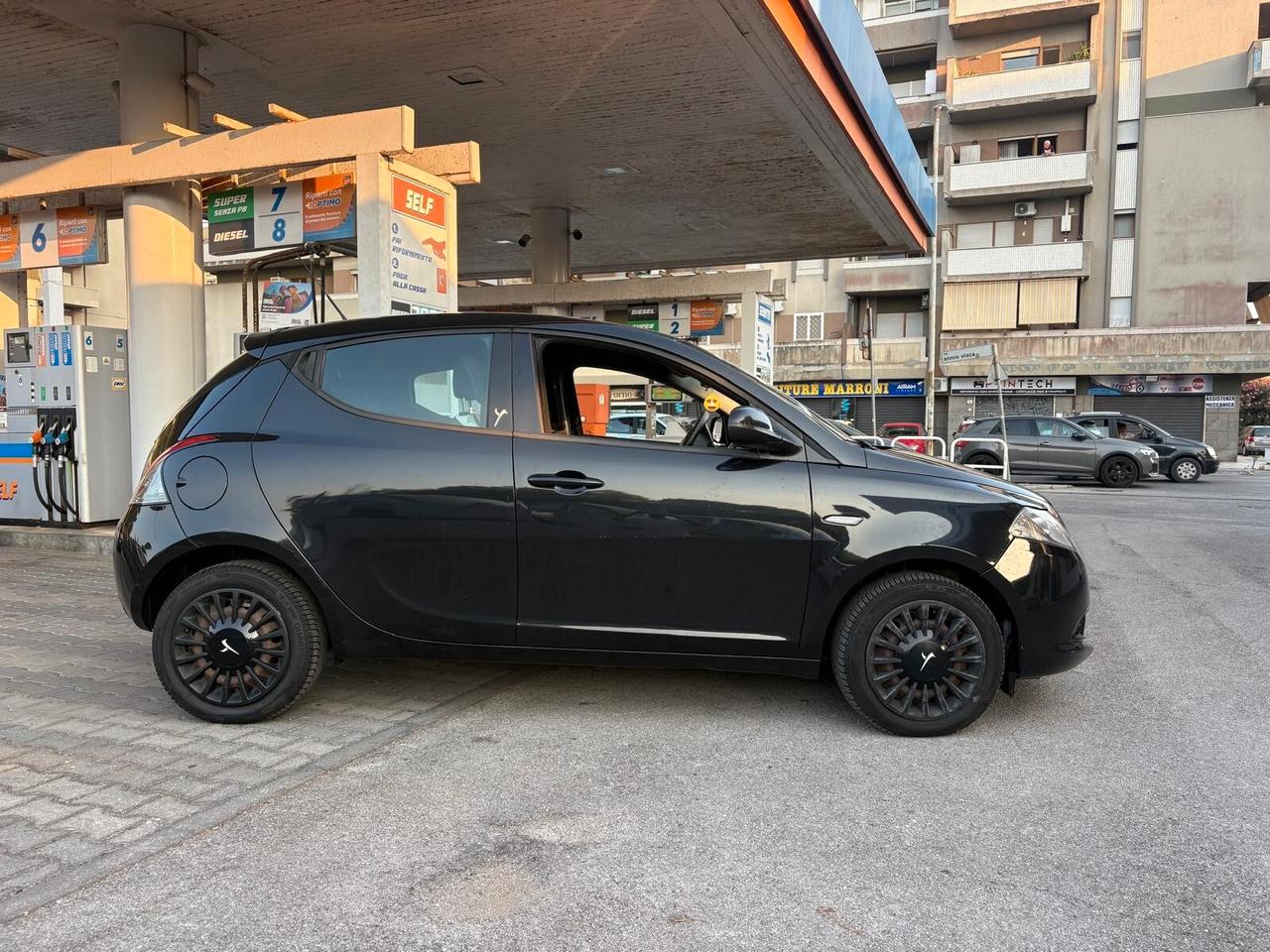 Lancia Ypsilon 1.2 69 CV 5 porte GPL Ecochic Elefantino