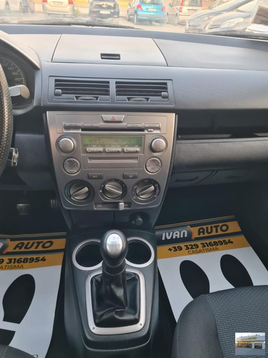 Mazda 2 1.2 Benzina-Neopatentati-60.000 Km.