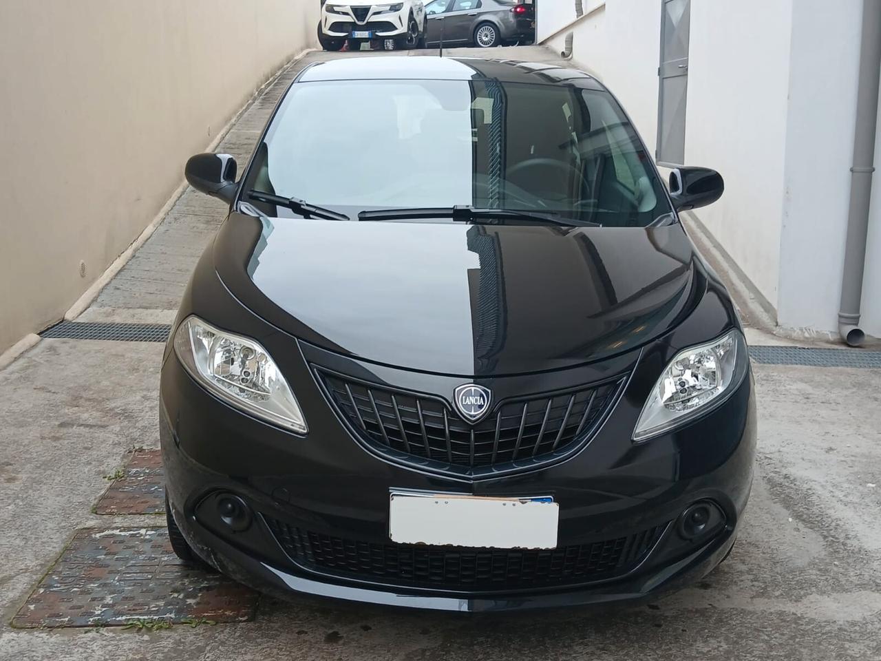 Lancia Ypsilon 1.0 FireFly 5 porte S&S Hybrid Silver Plus