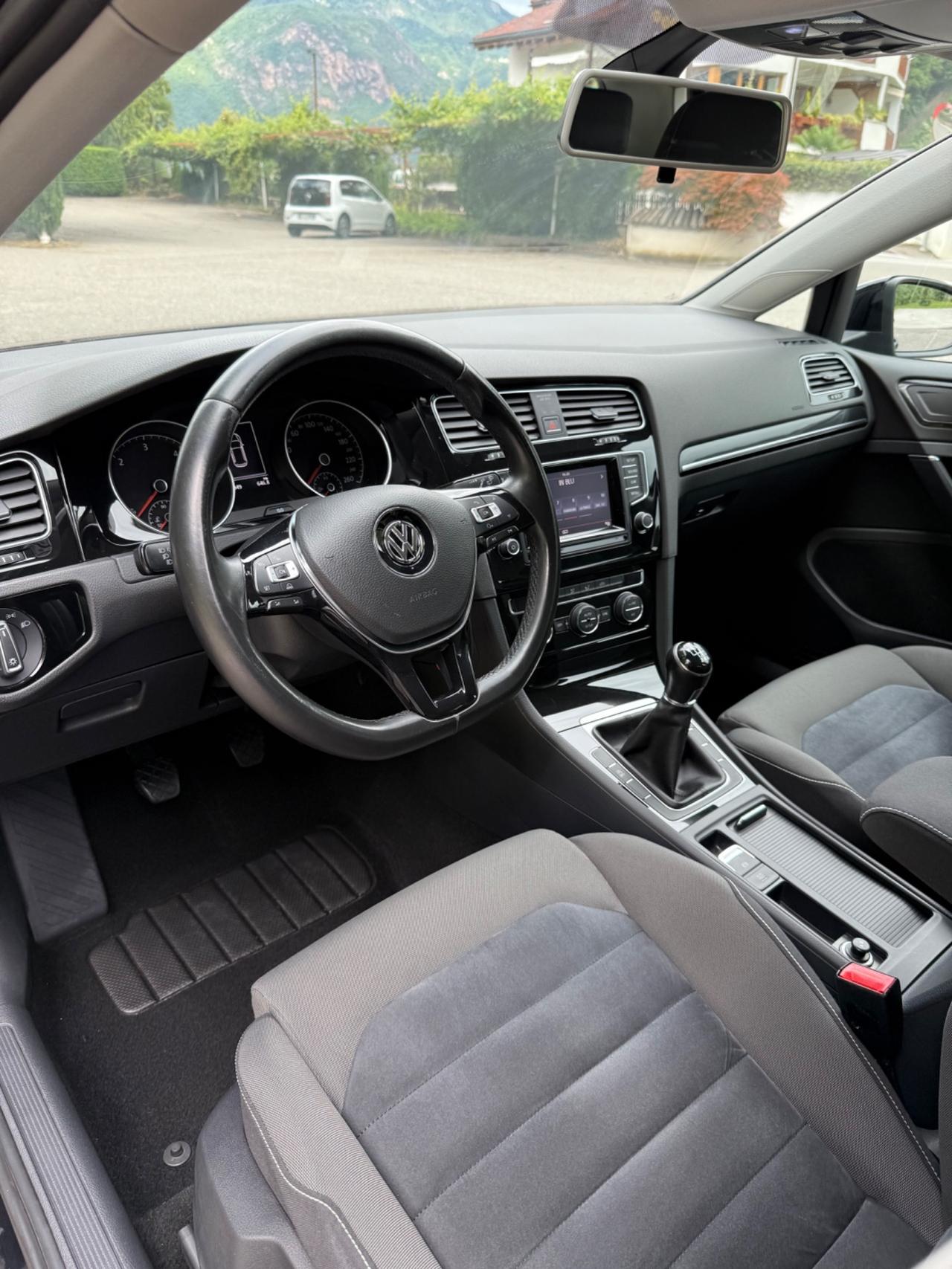 Volkswagen Golf 2.0 TDI 5p. Highline BlueMotion Technology