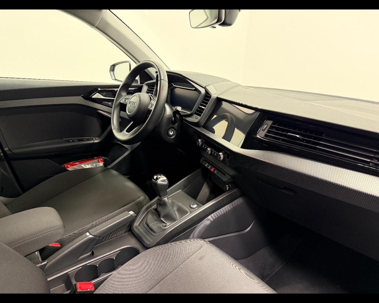 AUDI A1 SPORTBACK 30 TFSI BUSINESS