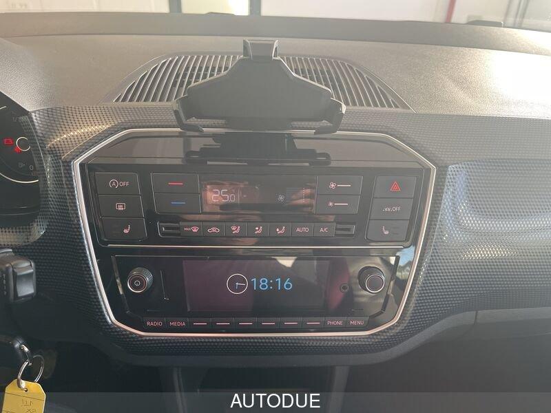 Volkswagen up! UP 1.0 MOVE 65 CV
