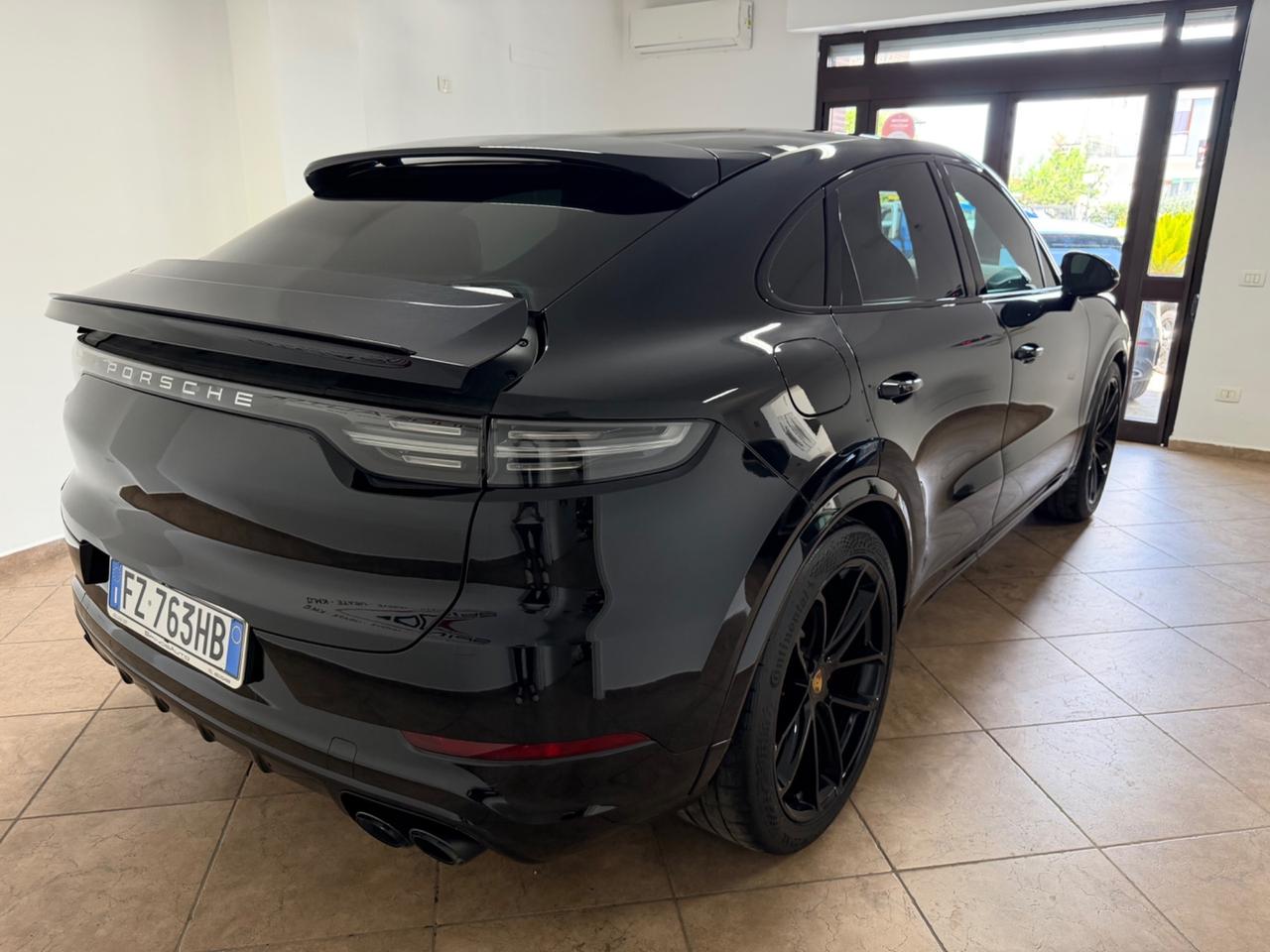 Porsche Cayenne Coupé 3.0 V6 TETTO