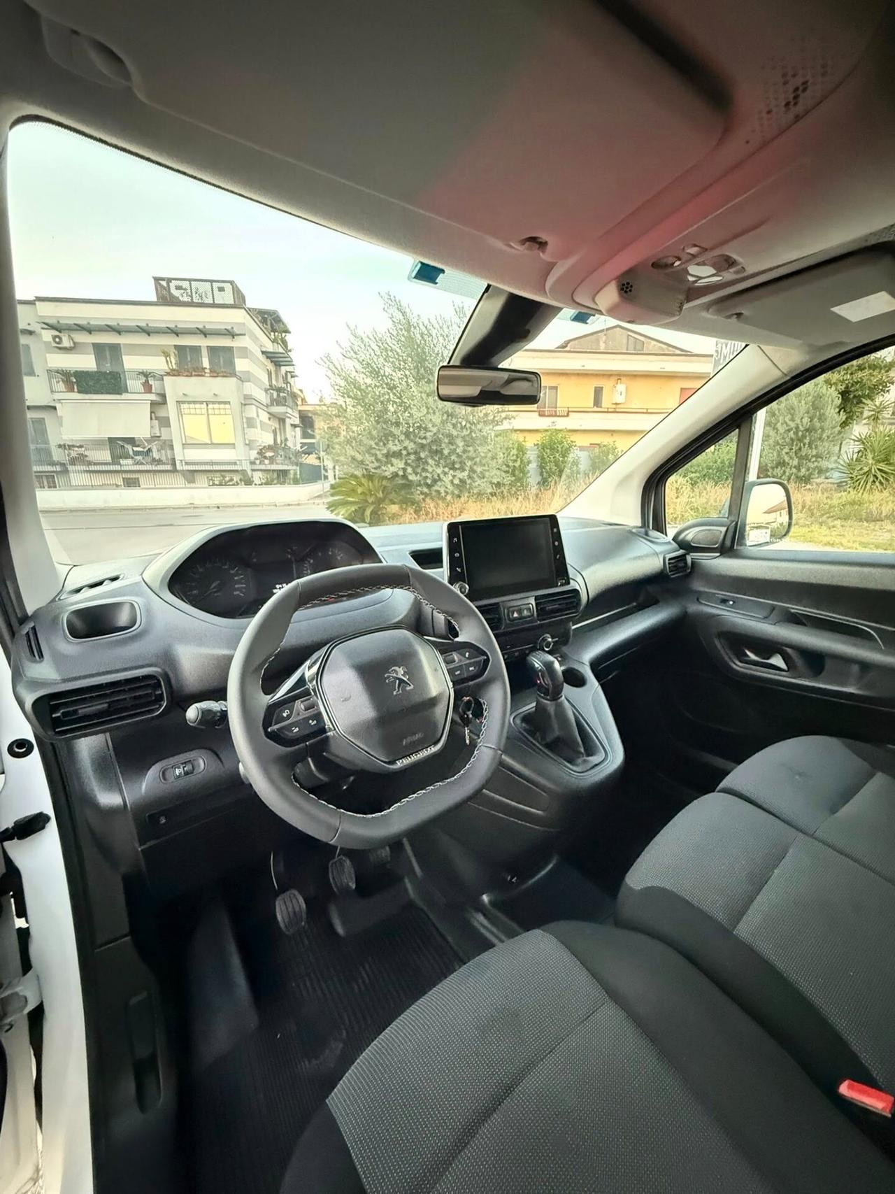 Peugeot Partner BlueHDi 100 S&S PC Furgone Pro