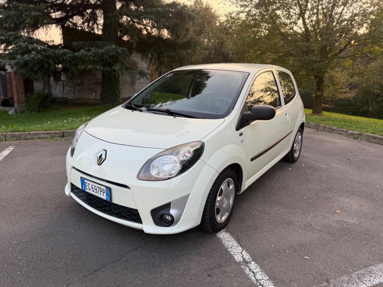 Renault Twingo 1.2 16V LEV Miss Sixty