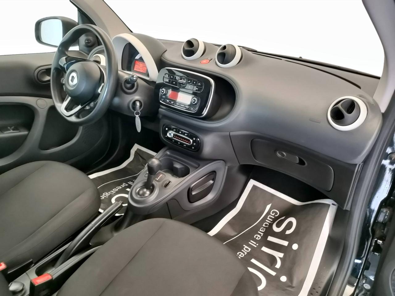 SMART Fortwo III 2015 - Fortwo 1.0 Youngster 71cv twinamic my18