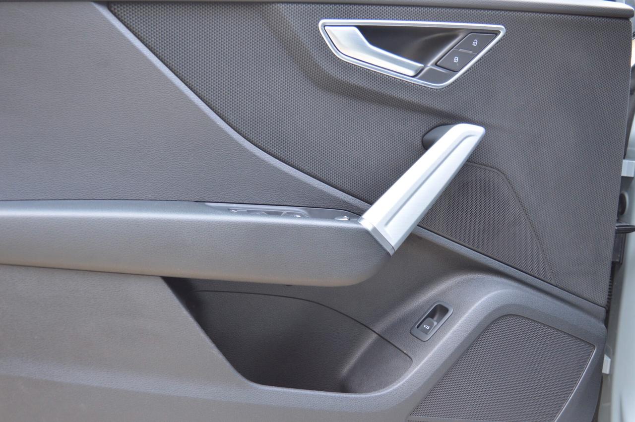 Audi Q2 35 TDI S tronic line Plus Edition