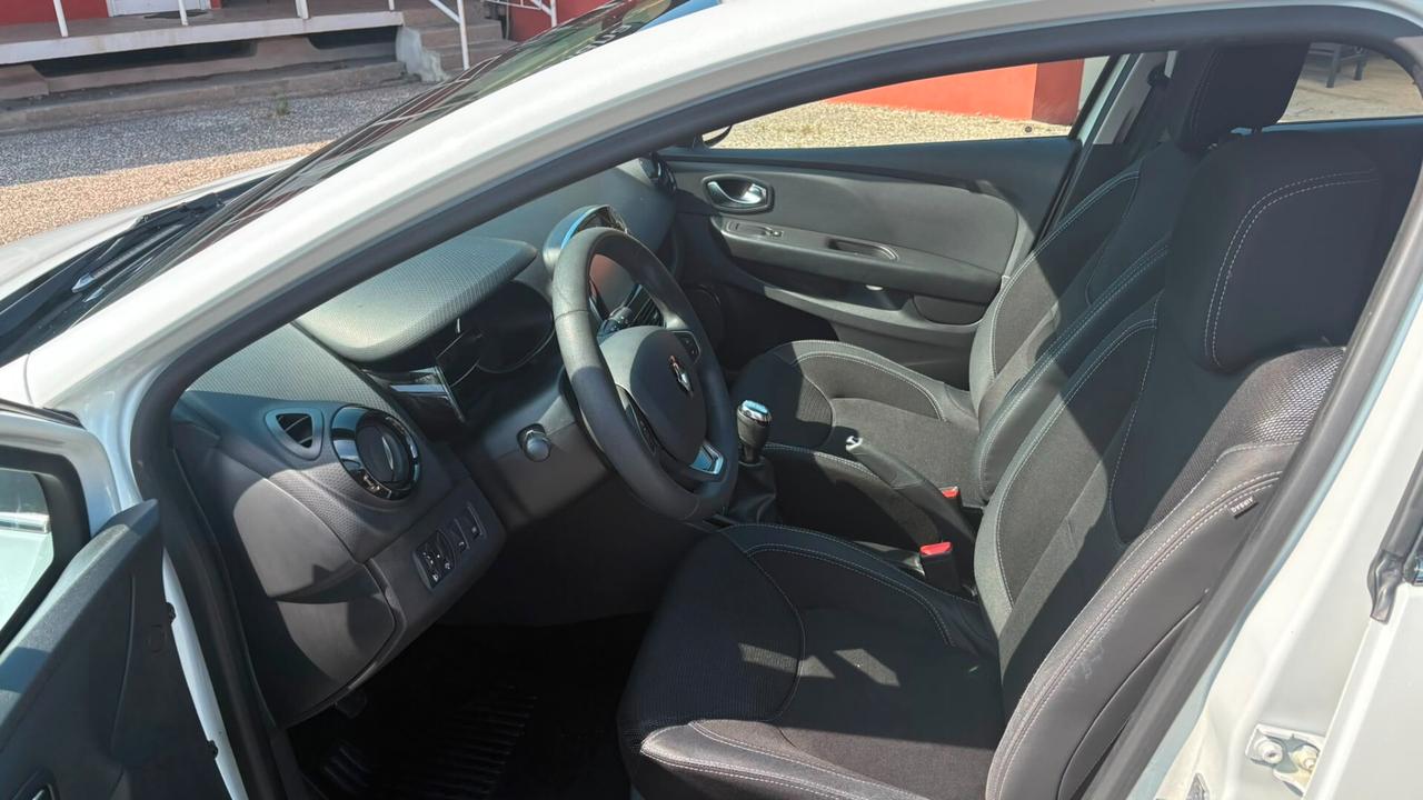 Renault Clio TCe 12V 90CV Start&Stop 5 porte Energy Intens