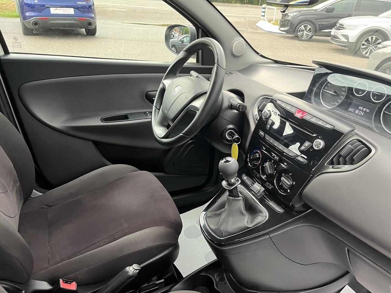 LANCIA YPSILON 1200 CC 69 CV