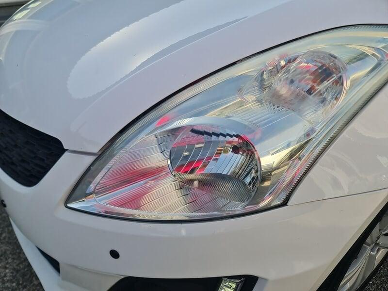 Suzuki Swift 1.2 VVT B-Top 5p