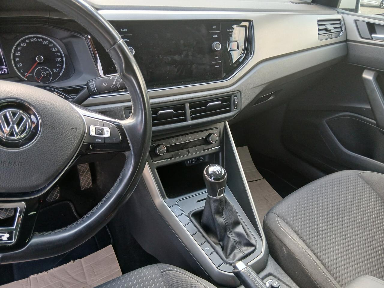 Volkswagen Polo 1.0 EVO 80 CV 5p. Comfortline con KIT estetico tua a € 219 mese