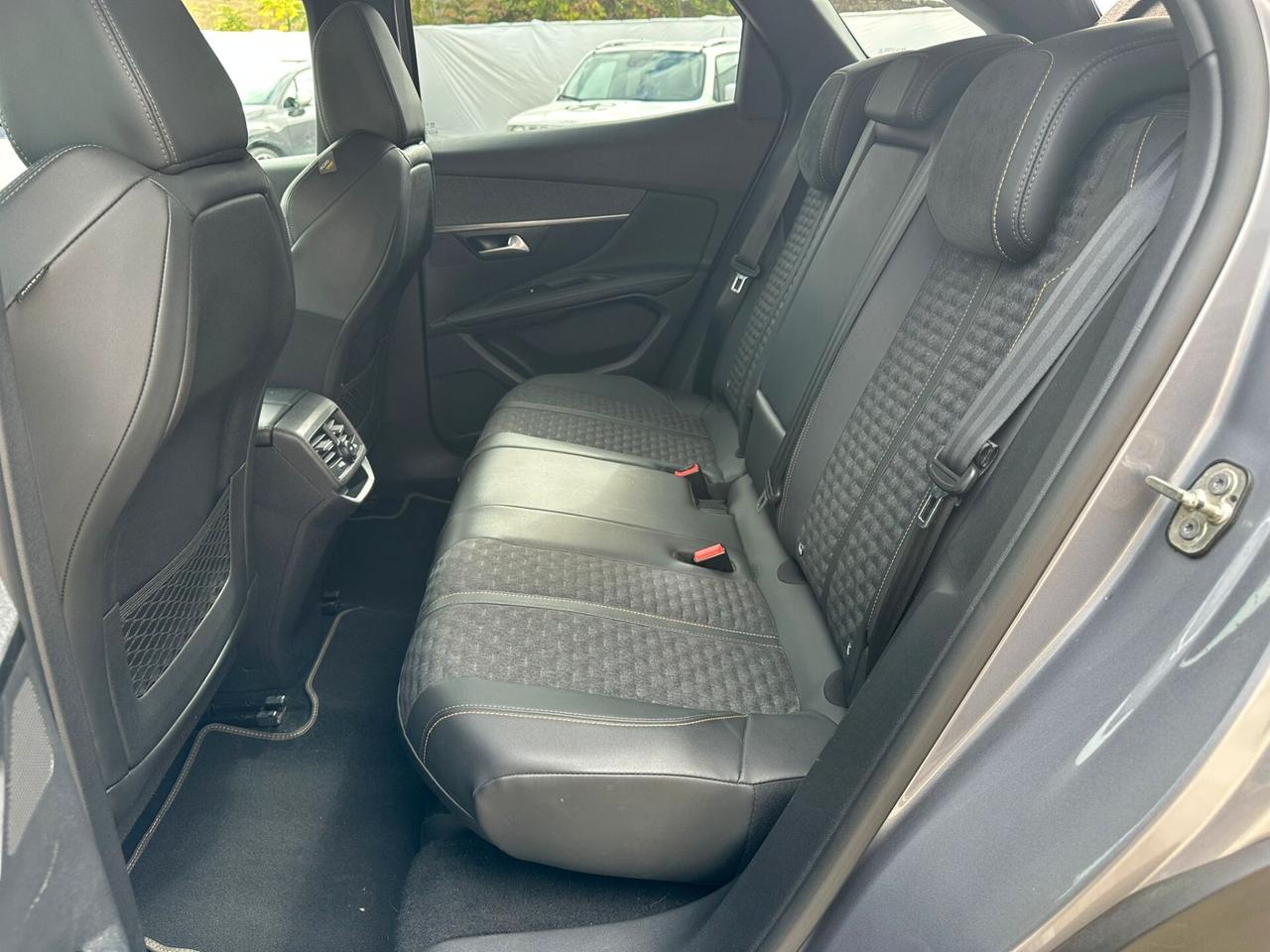 Peugeot 3008 1.5 BlueHDi S&S Allure 131 cv - 2021