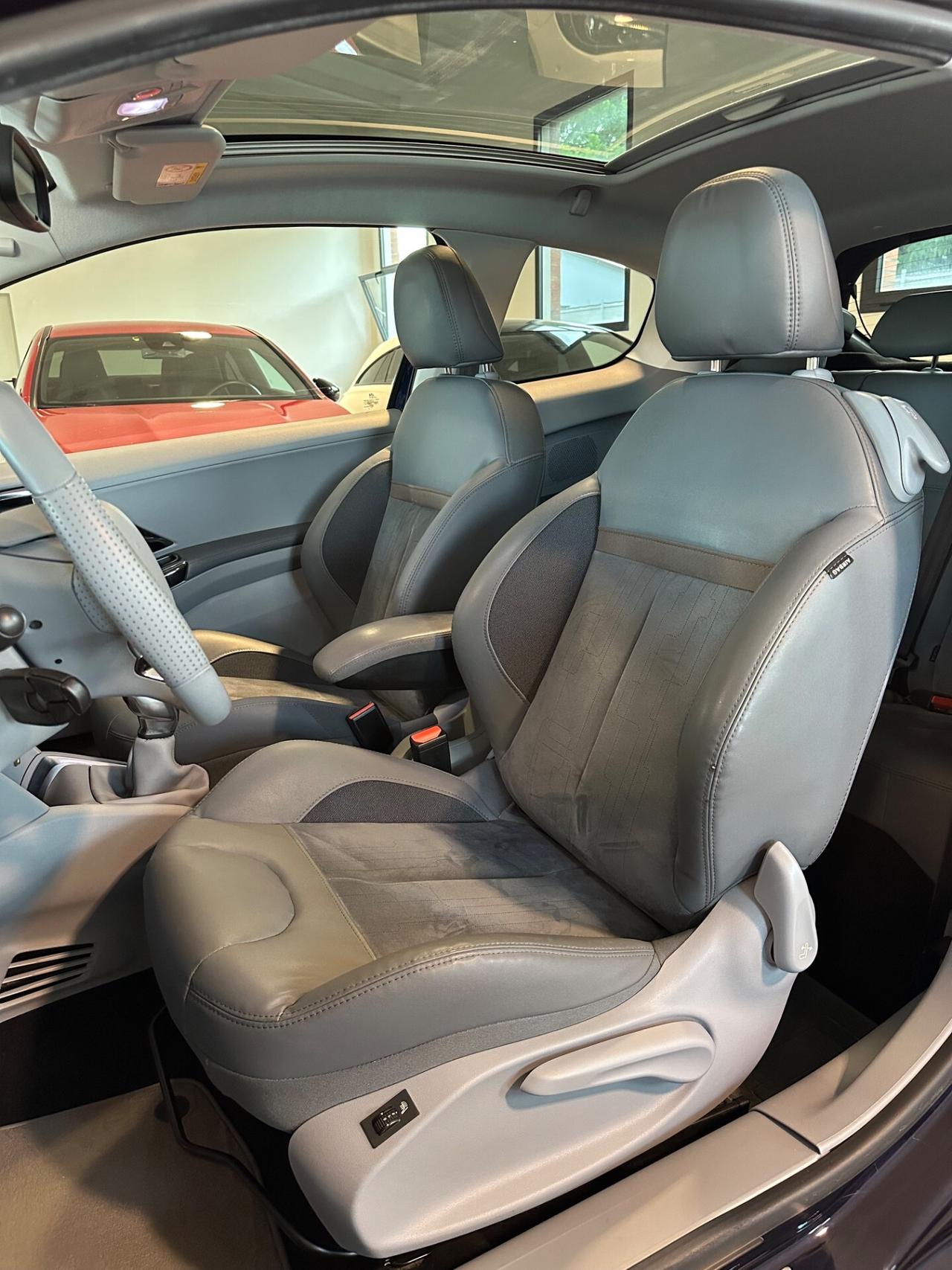 Peugeot 208 1.6 e-HDi 92 CV Stop&Start 5 porte Allure