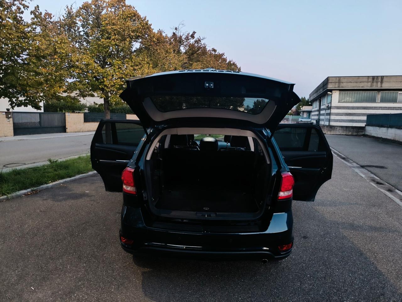 Fiat Freemont 2.0 Mjt 170 CV 4x4 AUT. SOLO 134.000 KM