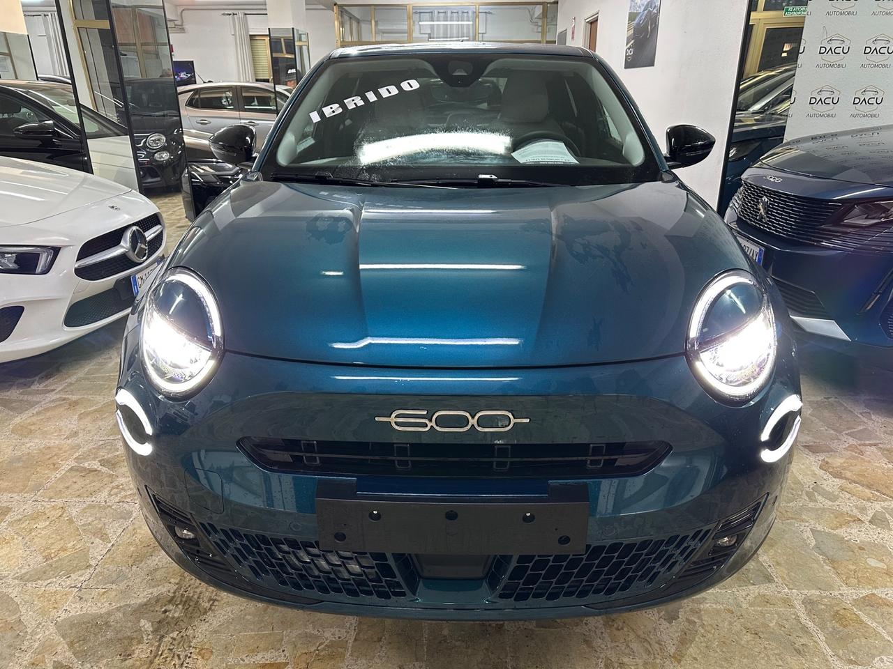 Fiat 600 Hybrid 100 CV DCT MHEV La Prima