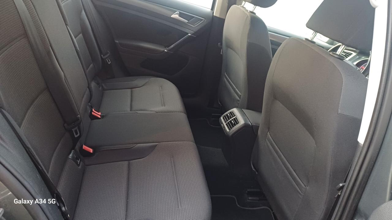 Volkswagen Golf 1.6 TDI 115 CV 5p. Highline BlueMotion Technology