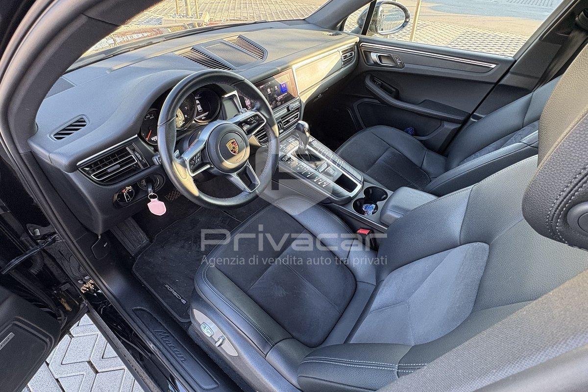 PORSCHE Macan 2.0