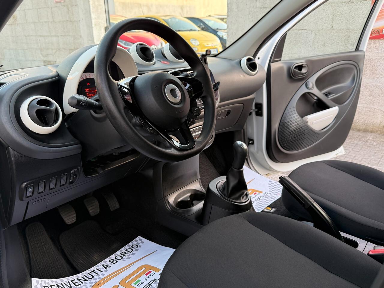 Smart ForFour 70 1.0 Passion *LED - 2019