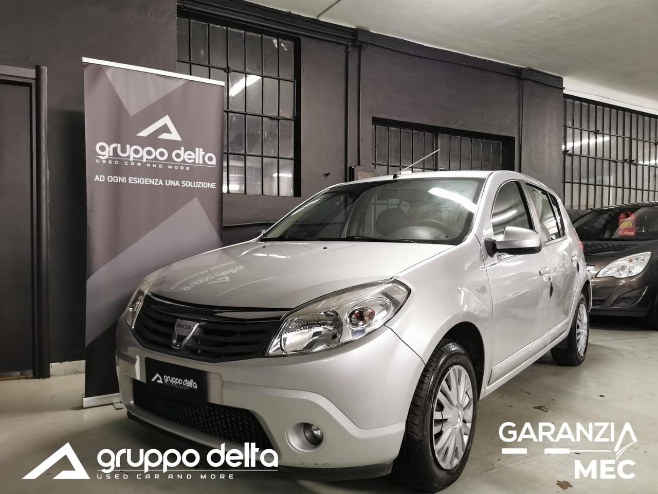 Dacia Sandero 1.4 8V GPL Lauréate NEOPATENTATI GARANZIA 12 MESI