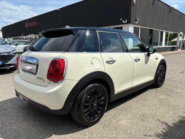 MINI Cooper D 1.5 5 porte AUT - NAVI - LED - BT - PDC POST. - 16