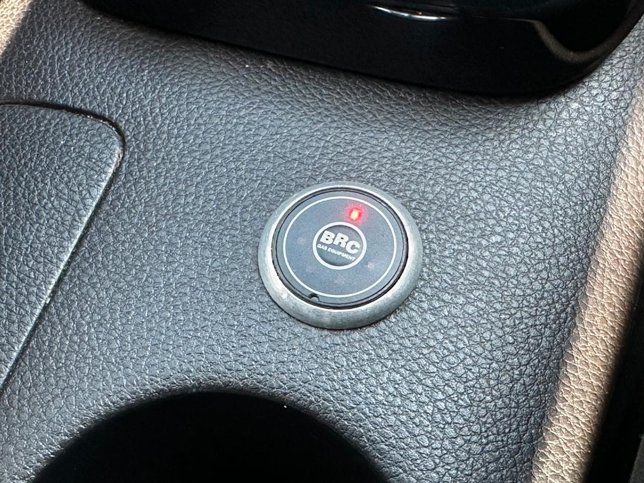 KIA Stonic 1.4 MPI EcoGPL Style