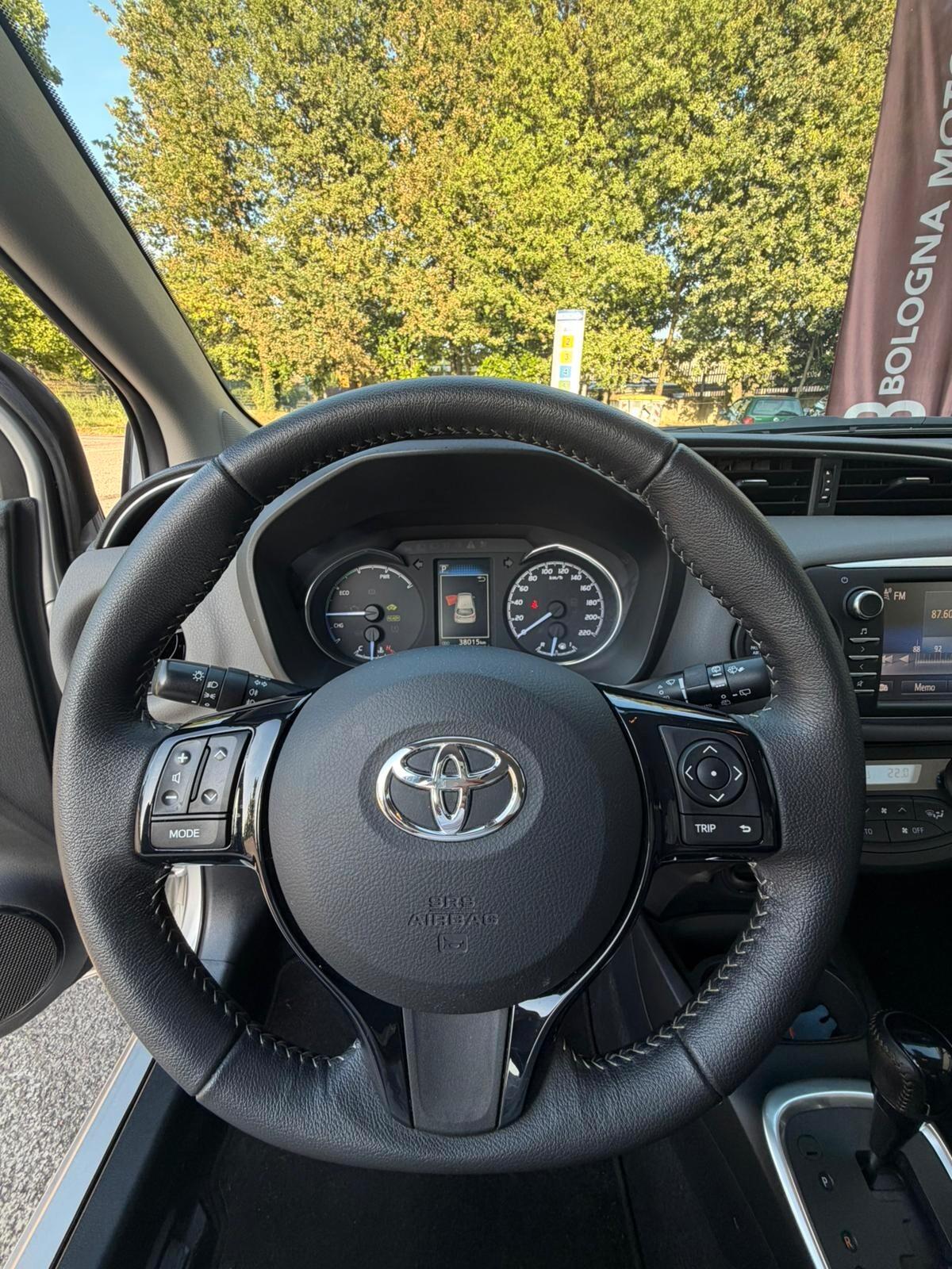 Toyota Yaris 1.5 Hybrid 5 porte Cool